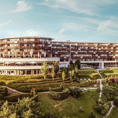 Falkensteiner Balance Resort Stegersbach - Adults Only Extérieur photo The new building of the University Hospital of Western Ontario