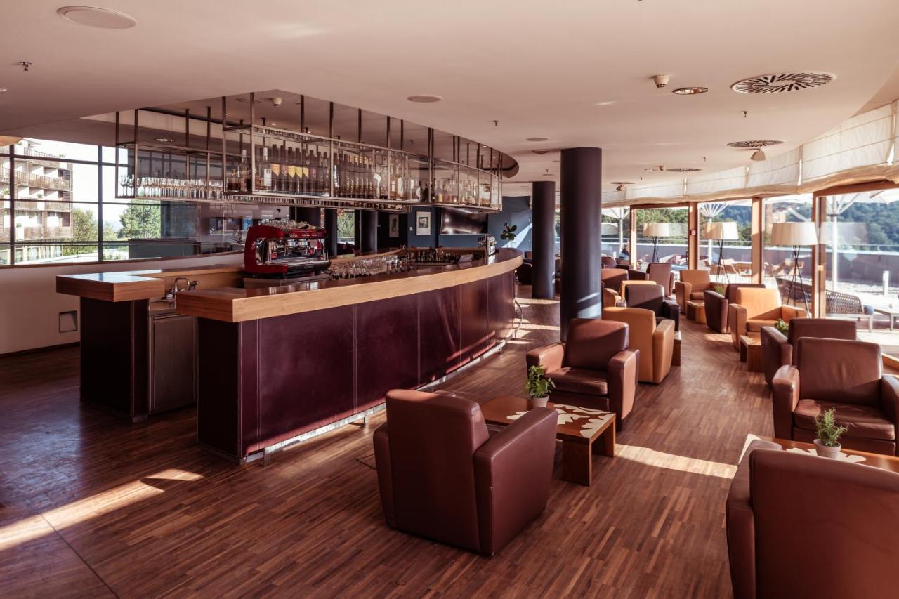 Falkensteiner Balance Resort Stegersbach - Adults Only Extérieur photo The interior of the lounge