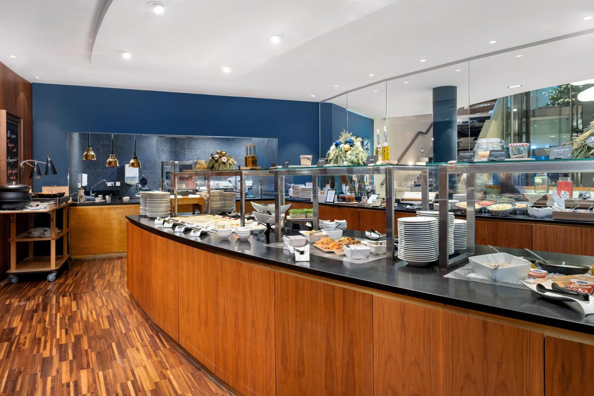 Falkensteiner Balance Resort Stegersbach - Adults Only Extérieur photo The buffet at the lounge