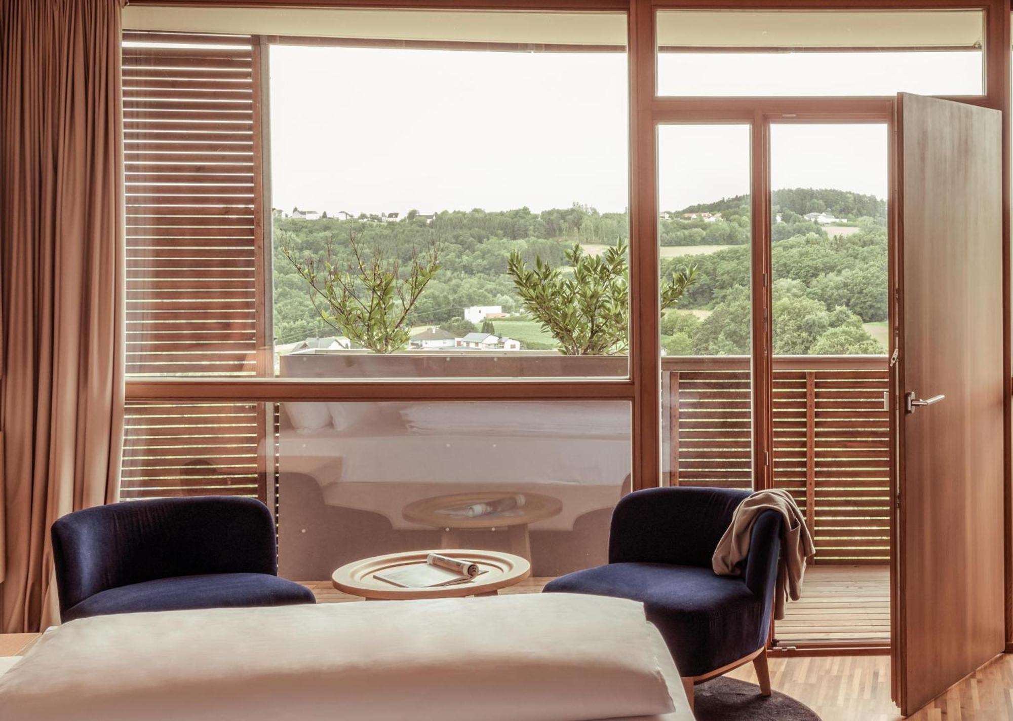Falkensteiner Balance Resort Stegersbach - Adults Only Chambre photo A room at the hotel